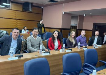 AAK tregon arsyen pse nuk mori pjesë në mbledhjen e Kuvendit në Prishtinë