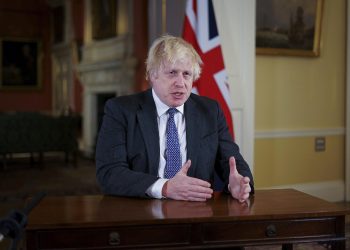 Johnson i prerë: Nuk do të dorëhiqem!