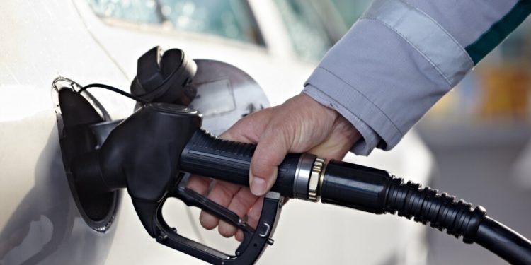 A do të ketë ulje të çmimeve të naftës në Kosovë?!