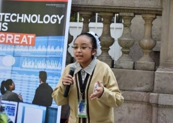 Adoleshentja meksikane zhvillon një aplikacion për motrën e saj që nuk dëgjon