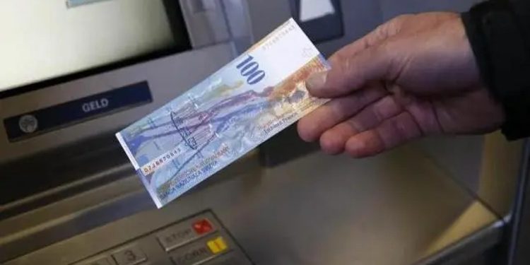 A pritet të barazohen euro dhe frangu?