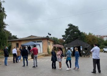 Radhë të gjata te IKSHPK-ja për testin e koronavirusit