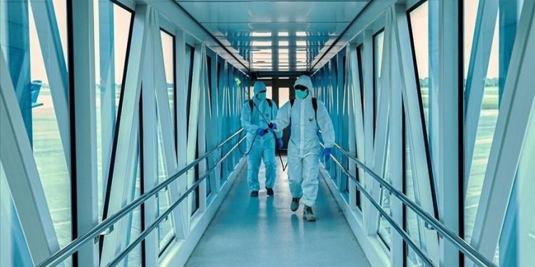 Evropa i tejkalon 100 milionë raste me koronavirus