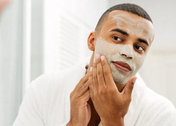 Si të largojmë qelizat e vdekura nga fytyra?