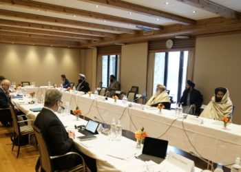 Delegacioni i talibanëve në Oslo: Premtojnë se femrat do të lejohen të kthehen në shkollë