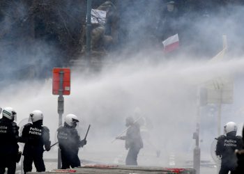 Bruksel, 70 persona arrestohen dhe protestuesit shpërndahen me gaz lotsjellës