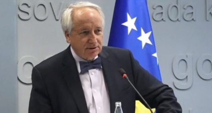 Ministri Latifi bën apel për vaksinim kundër koronavirusit