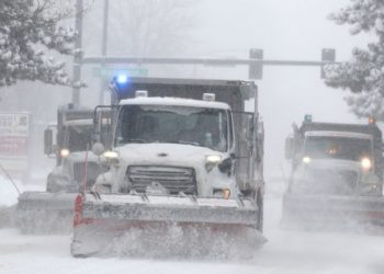 SHBA-ja përballet me erëra të fuqishme e reshje të dendura të borës