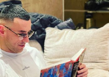 Raportet i rregulluan por çfarë mendimi ka Stresi për këngën e fundit të Noizyt?!