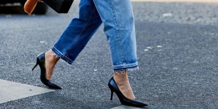 Si të dukeni më të gjata pa veshur taka?