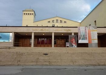 Rritet interesimi i qytetarëve për shfaqje në Teatrin Kombëtar të Kosovës
