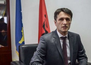 Murati: Taksë progresive për të pasurit, e jo shtrenjtim të rrymës për shtresën e mesme!