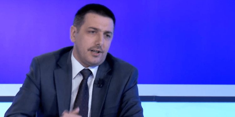 Syla: Kurti po mendon që projekti gjerman edhe 50 milionëshi i Gjonbalajt na zgjidhin problemet