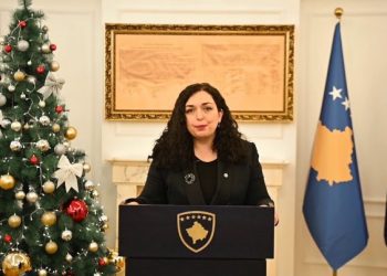 Presidentja Osmani uron Krishtlindjet ortodokse