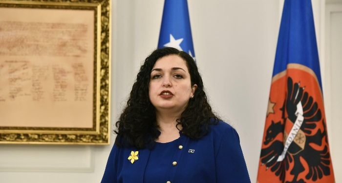 Osmani kujton vëllezërit Gërvalla dhe Kadri Zekën në 40 vjetorin e rënies së tyre