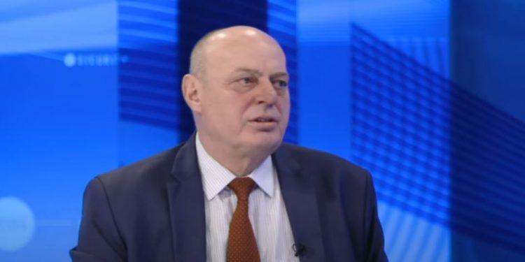 Çeku: Rusia nuk e ka të lehtë pushtimin e Ukrainës