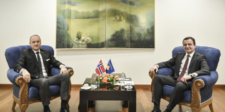 Zhvillimi ekonomik dhe reforma në drejtësi, temë diskutimi e takimit Kurti-Gondahl