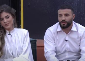 Çka i dhuroi vjehrra PM në takim të parë?!