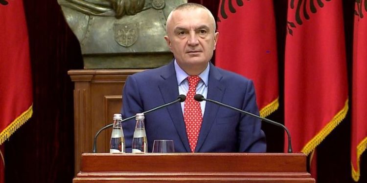 Gjykata Kushtetuese në Shqipëri nis shqyrtimin për shkarkim të Ilir Metës