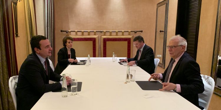 Borrell dhe Kurti në Mynih, bisedojnë për procesin e dialogut Kosovë-Serbi