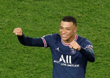 PSG me ofertë të veçantë për Mbappe