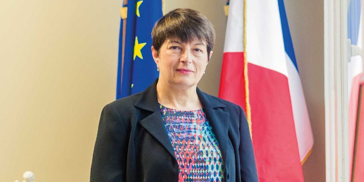 Ambasadorja e Francës në Kosovë shpreh qëndrimin rreth dialogut Kosovë-Serbi
