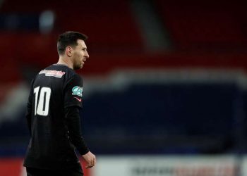 Messi veshi fanellën me numër 10 për herë të parë si lojtar i PSG-së