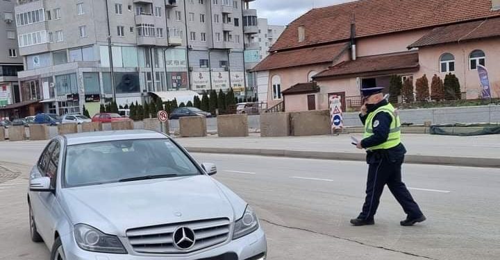 Shqiptohen afro 2 mijë gjoba për mosrespektim të rregullave të trafikut