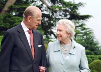 Pse nuk iu dha titulli “mbret” Princit Philip edhe pse gruaja e tij ishte mbretëreshë?