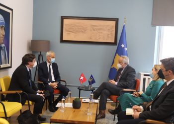 Pritet të fillojë përgatitja profesionale e mjekëve të rinj nga Kosova në Zvicër