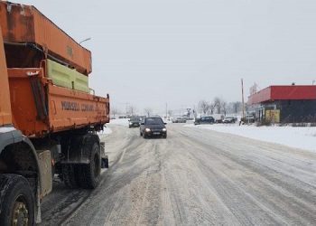 Reshjet e borës në vend, Ministria e Infrastrukturës: Të gjitha rrugët janë të qarkullueshme