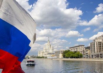 Ofertat e tregut rus bien 14 %, pasi njohu pavarësinë e 2 republikave brenda Ukrainës