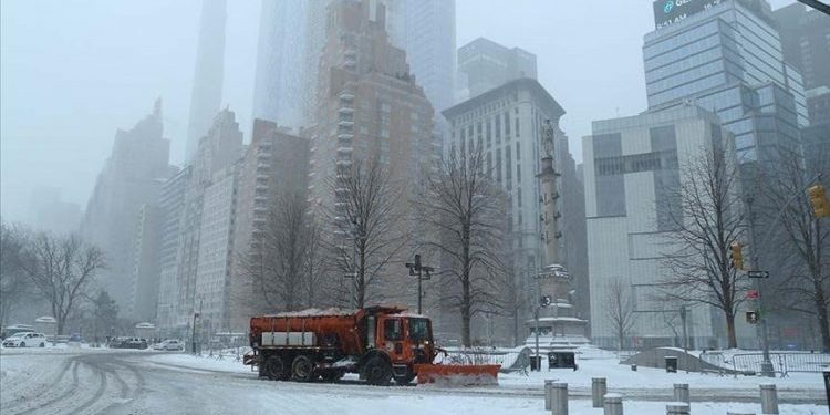 SHBA, anulohen mbi 4.000 fluturime për shkak të stuhisë së borës