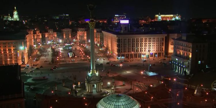 Si është situata në Ukrainë, pamje të drejtëpërdrejta nga Kievi!