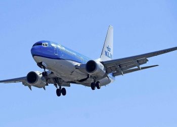 Vietnami paralajmëron heqjen e kufizimeve në fluturimet ndërkombëtare