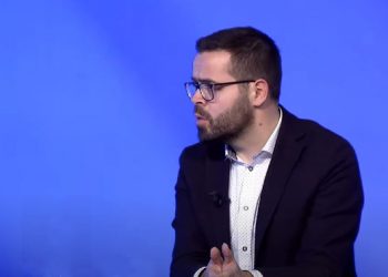 Xhemajl Rexha e quan skandaloz reagimin e Prindon Sadriut ndaj mediave