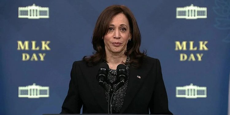 Tensionet Rusi-Ukrainë, Harris ka një porosi për Putin