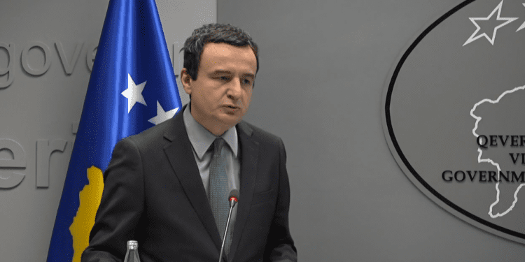 Kurti: Në vendet e tjera pagat më të larta janë në sektorin privat