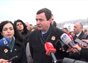 Kurti: Familja Jashari bashkoi popullin e Kosovës dhe i dha hovin vendimtar UÇK-së