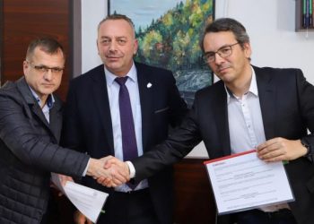 Ramosaj dhe përfaqësues të OJQ-së nga Zvicra nënshkruajnë marrëveshje në fushën e arsimit