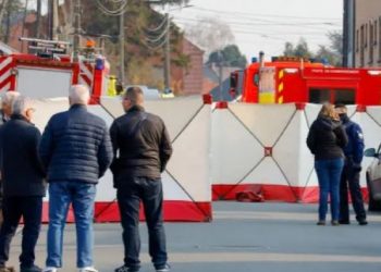 Tragjedi për Belgjikë, një veturë godet një turmë gjatë karnavaleve, 6 persona humbin jetën