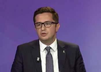 Mustafa: Popull i durueshëm jemi, nafta paradite 1.57 euro e pasdite 1.67 euro