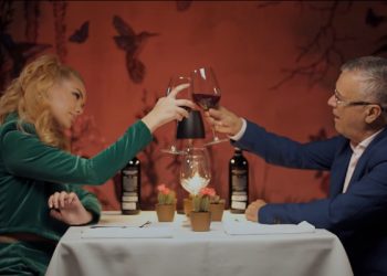 Dani vjen me një bashkëpunim me Eni Kocin, kënga titullohet “Vonë”