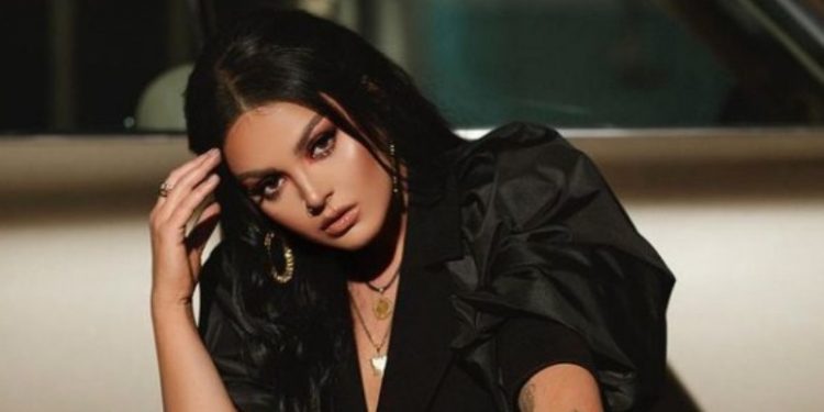 Fifi së shpejti do të bëhet nënë?