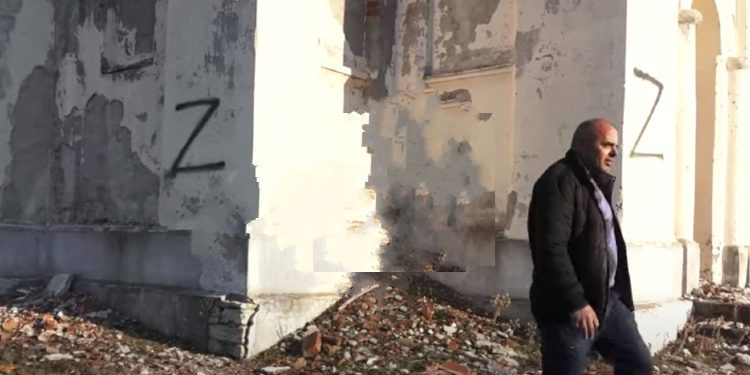 Qarri: Çdo ditë kaloj kah kisha, asnjëherë nuk kanë qenë këto simbole “Z” në muri