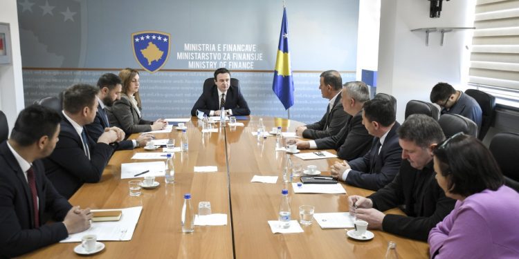 Përzgjedhen anëtarët e Komisionit të Granteve nga komunat për vitin 2022