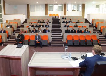 Komuna e Deçanit mbanë mbledhjen e Kuvendit, diskutohet për situatën me ujë të pijes