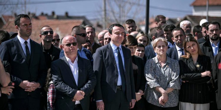 Kurti: Sot nderuam kujtimin e qindra shqiptarëve, të vrarë brenda një dite