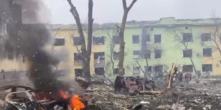 Më shumë se 2.100 persona janë vrarë në Mariupol të Ukrainës