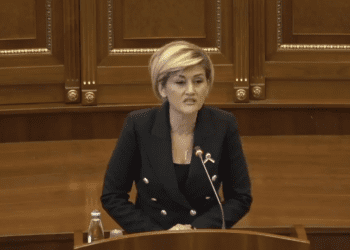 Kusari-Lila kritikon opozitën: Me këtë seancë të thirrur dëshironi të keqinformoni qytetarët